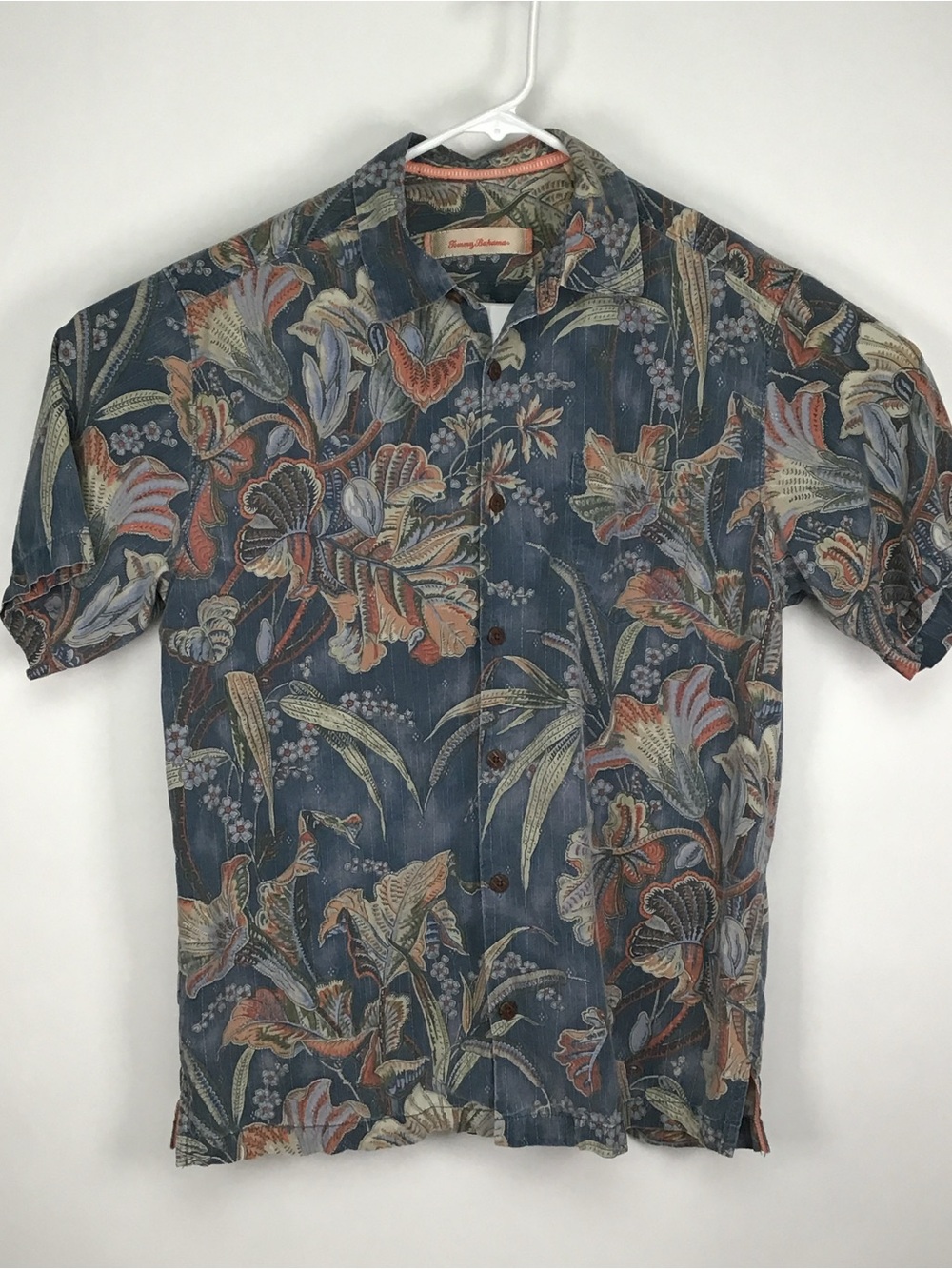 Tommy Bahama men’s short sleeve silk Hawaiian shirt small